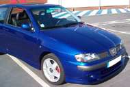 Photo de l'Ibiza Cupra Bleu impérial